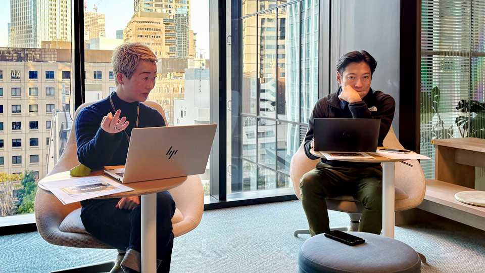 インタビューの様子